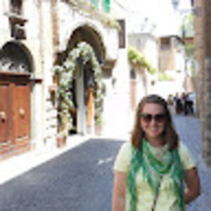 Meet your Posher, Danielle